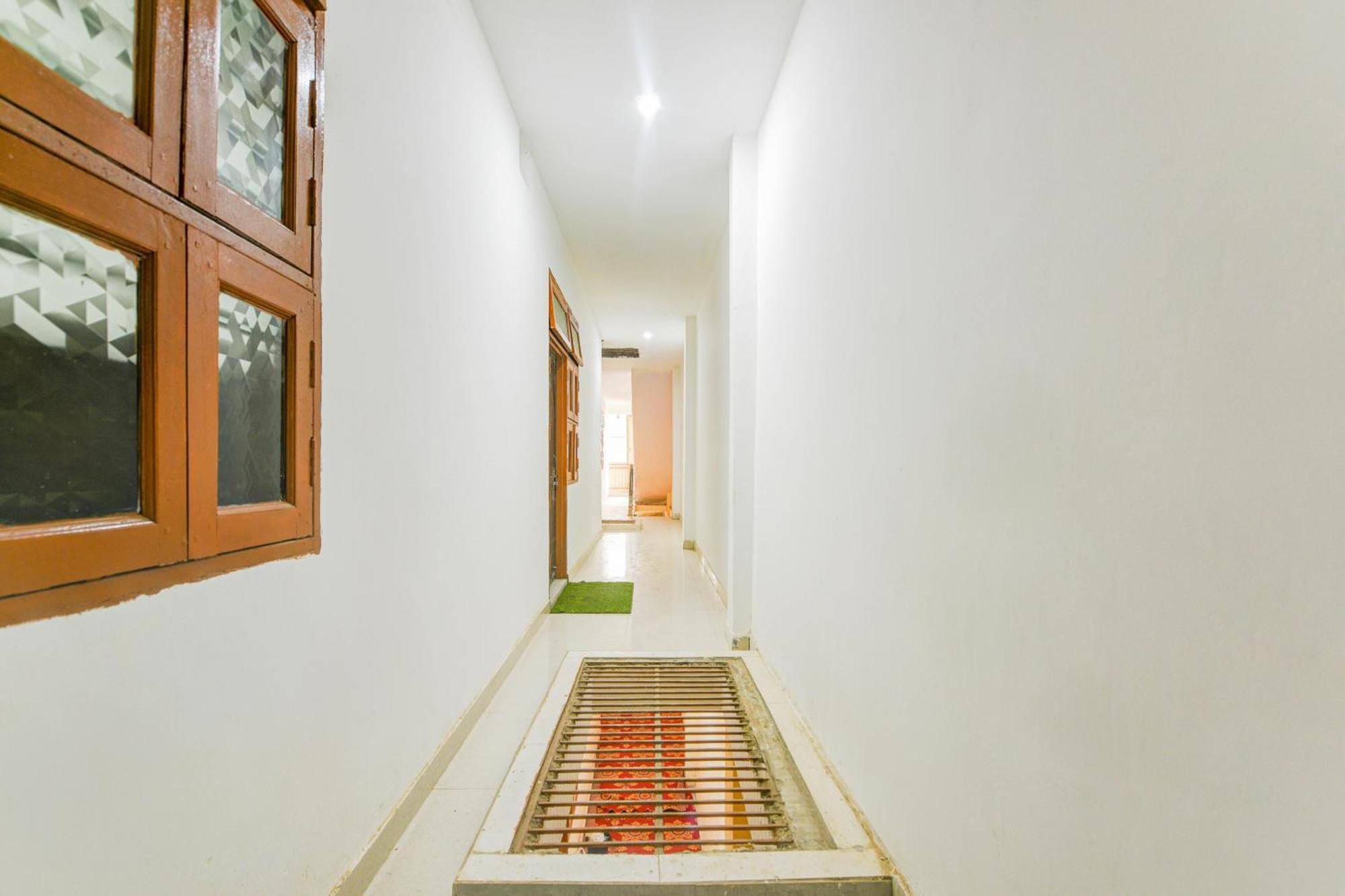 Hotel O J.D Kings Faridabad Zewnętrze zdjęcie