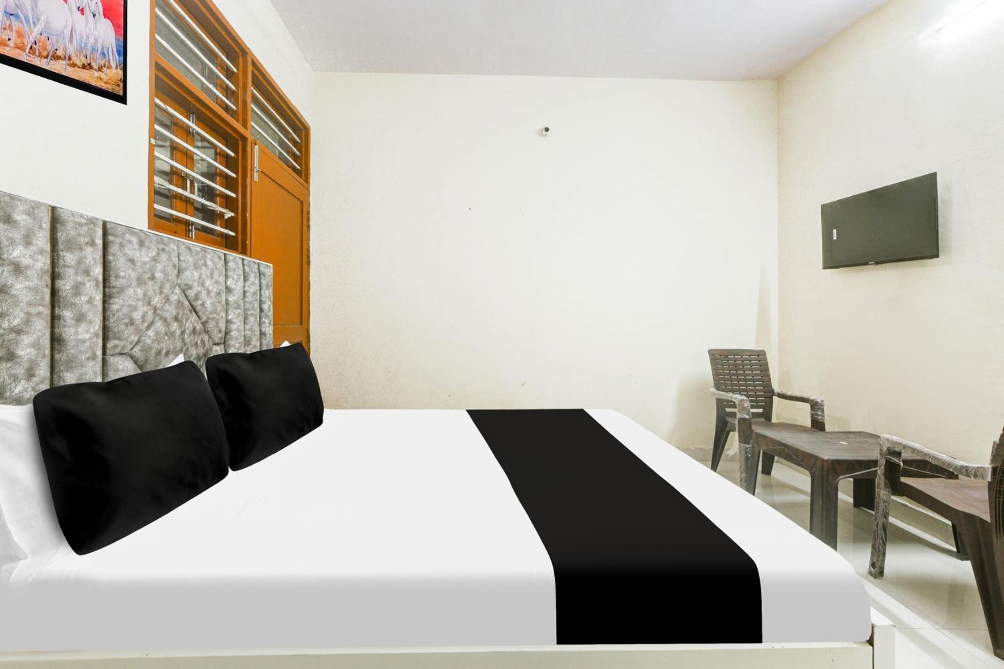 Hotel O J.D Kings Faridabad Zewnętrze zdjęcie